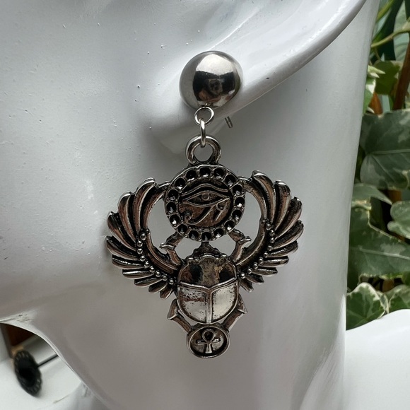 Ancient Egyptian Beetles Spiritual Statement Earrings  -  Eye of Ra Earrings - Picture 7 of 10